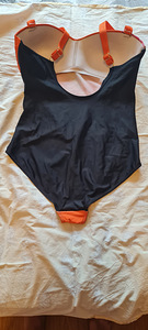Naiste ujumistrikoo XL D-E korv (4 foto / 4)