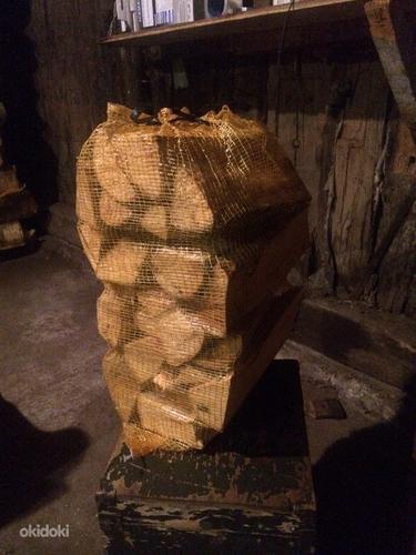 Сухие дрова в сетках (фото #1)