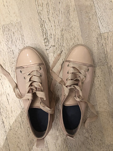 Tommy Hilfiger tennised s.40 (1 foto / 2)