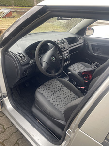 Skoda Praktik (4 foto / 7)