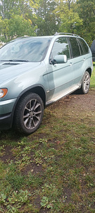 M/V BMW x5 (2 foto / 6)