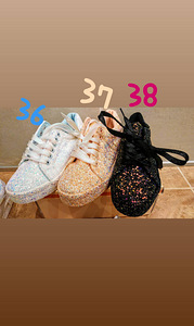 Разные новые кроссовки. разные цены и размеры.