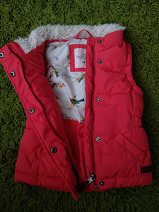 Punane vest, 110 (1 foto / 2)