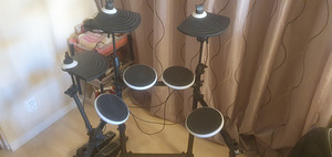 Alesis elektrooniline trummikomplekt (5 foto / 5)