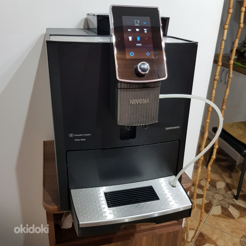 Полностью автоматическая кофемашина премиум-класса Nivona 1030 с сенсорным экраном (фото #1)