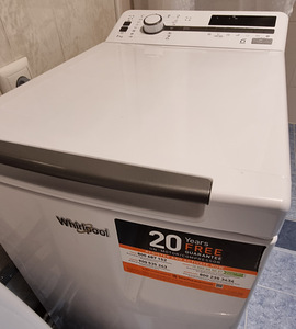 Качественная стиральная машина Whiirpool 7кг. Совершенно нов