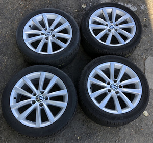 Оригинальные литые диски Vw 5×112r17 с летними шинами (3 фото из 3)