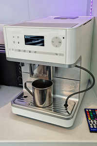 Miele täisautomaatne tippklassi kohvimasin ! (2 foto / 5)