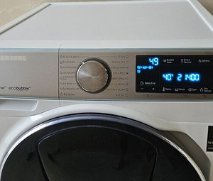 Pesumasin kuivatiga Samsung 9/5 WD90N740NOA (2 foto / 3)