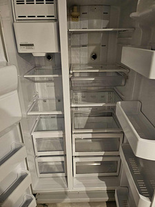 Kahepoolne jäävaba külmik Samsung preemiumklass (3 foto / 3)