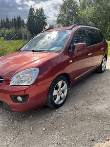 Kia Carens 2008 (4 foto / 14)