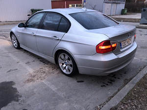 BMW 320d automat (3 foto / 5)