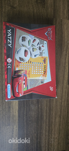 Lauamäng yatzy väikestele