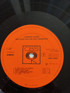 Leonard Cohen "New Skin For The Old Ceremony" (2 foto / 4)