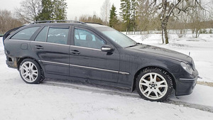 Varuosadeks Mercedes-Benz W203 facelift 2.7CDI 6k Manuaal (4 foto / 10)