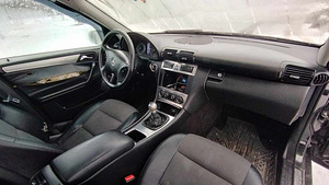 Varuosadeks Mercedes-Benz W203 facelift 2.7CDI 6k Manuaal (8 foto / 10)