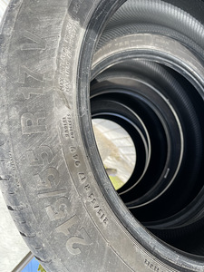 Шины 215/55/17 Continental (4 фото из 10)
