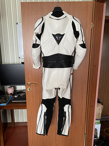 Dainese Laguna Seca 4, Suurus 48, 2-osaline sõidukombe (2 foto / 2)
