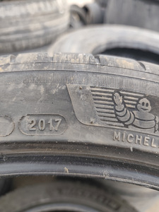 225/45 R19 (2 foto / 4)