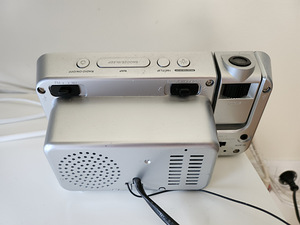 Vitek VT-3514 kellraadio projektoriga (FM/AM) (2 foto / 2)