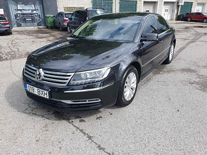 Volkswagen Phaeton (1 фото из 8)