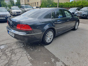 Volkswagen Phaeton (4 фото из 8)