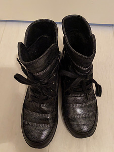 Talve poolsaapad, 35, uus (2 foto / 3)