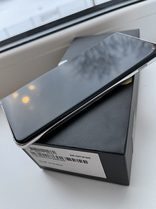Telefon Samsung Galaxy S10 8/128 GB + Buds + 64 GB (5 foto / 7)