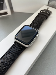 Watch Series 8 GPS 45mm+Njord Salmon Leather starp+3x straps (2 foto / 7)