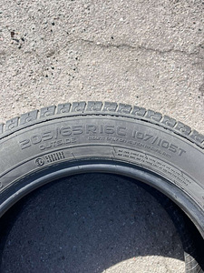NOKIAN CLINE VAN, 205/65 r16 C (3 foto / 4)
