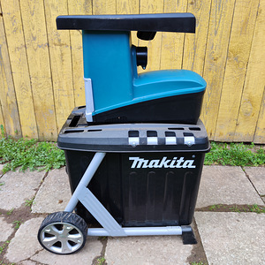 Oksapurustaja"Makita" (1 foto / 4)
