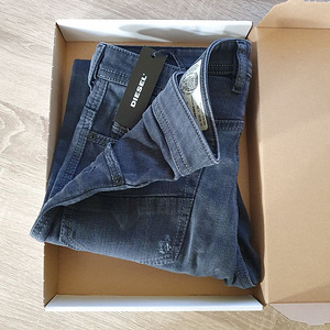 Meeste Diesel teksad (5 foto / 5)