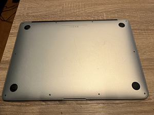 Apple MacBook Air (early 2014) (5 foto / 6)