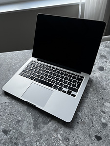 Macbook Pro 256GB (Early 2015) (1 foto / 3)