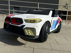 Детская машина BMW (3 фото из 6)