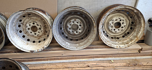 VAZ Lada 4x98 nukkidega plekkveljed 6 tk (8 foto / 8)