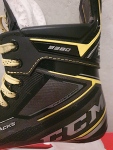 Продам коньки CCM Super Tacks 9380. (2 фото из 9)