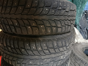 Naastrehvid Nokian Hakkapeliitta 195/65 R15 (4 foto / 5)