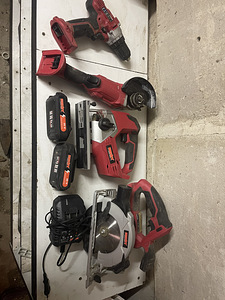 Akutööriistade komplekt (1 foto / 1)