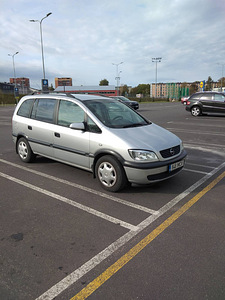 Opel Zafira 1.8 (6 foto / 9)