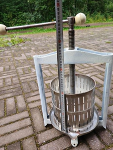 Mahlapress (1 foto / 1)