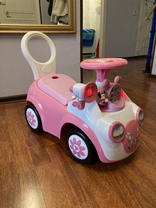 Tõukeauto / lasteauto / käruauto (1 foto / 2)