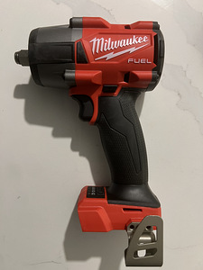 Akulöökmutrikeeraja Milwaukee M18 FMTIW2F12-0X (1 foto / 2)