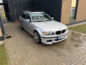 BMW 330i 170kw manu (1 foto / 8)