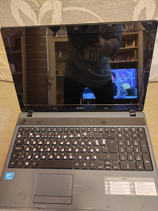 Ноутбук Acer (2 фото из 10)