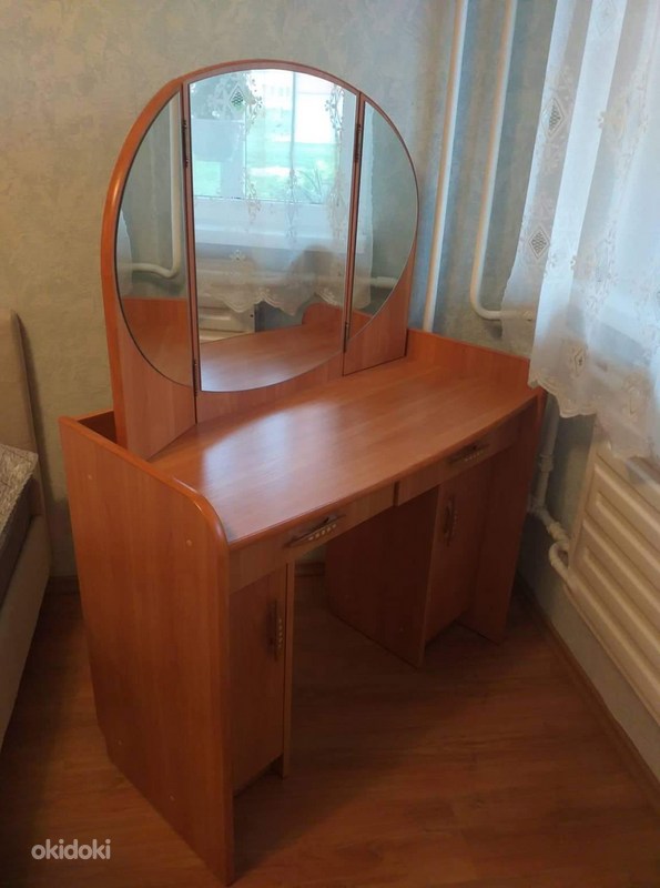 Туалетный столик с зеркалом италия классика