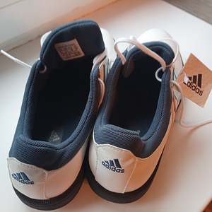 Adidas golfijalatsid (4 foto / 4)