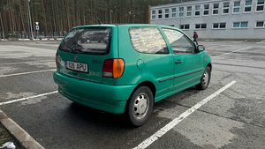 Volkswagen Polo (5 foto / 9)