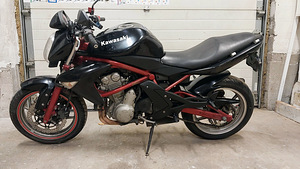 Kawasaki ER-6N 2007 (2 foto / 3)