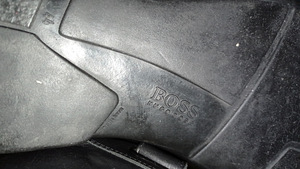 Hugo Boss Suurus 44 made in italy kingad (6 foto / 6)